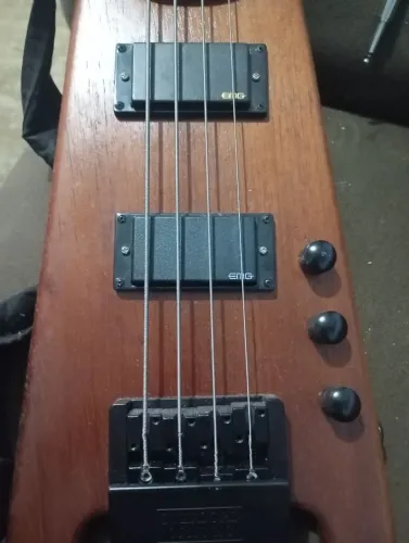 Baixo Headless Luthier 