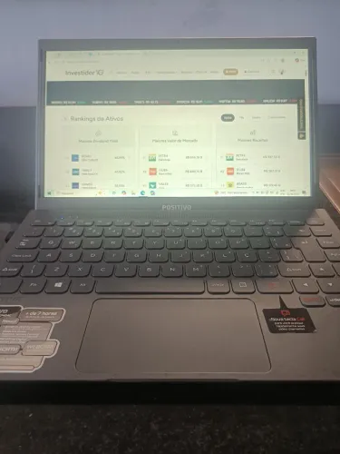 Notebook Positivo QuadCore, tela 14