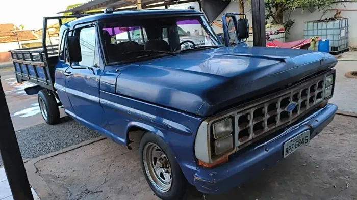 FORD F1000 Diesel - Carroceria Madeira