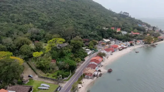 Sitio com 170.000m² no Ribeirão da Ilha