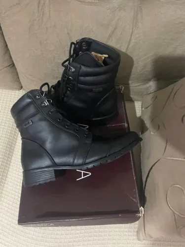 Bota Coturno