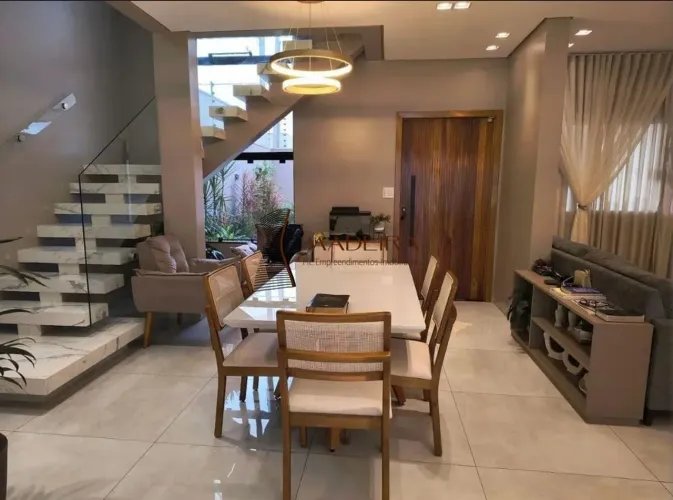 Sobrado à Venda  Marialva/PR R$ 850.000 Excelente localização