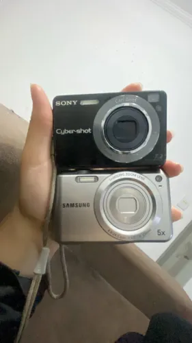 duas cybershot sony 7.2 megapixels samsung 10.2 megapixels