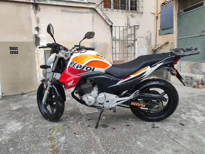 HONDA CB 300R REPSOL 2014