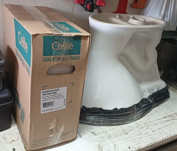 Kit vasa com caixa acoplada