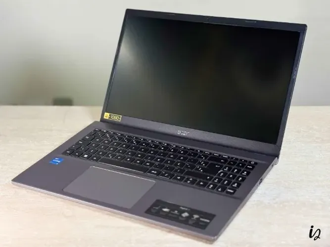 Notebook Acer Aspire 5 A515-57 Intel Core i5 12450H 8GB RAM 240GB SSD Retroiluminado