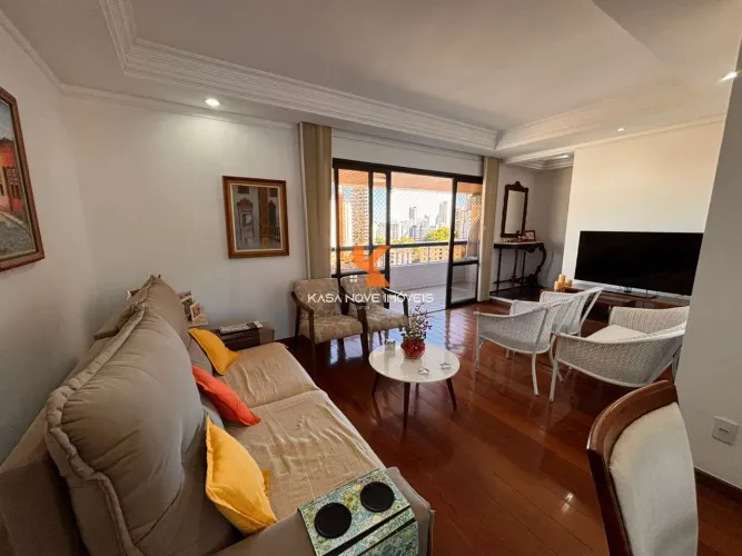 Apartamento à venda na Graça, Salvador-BA: 3 quartos, 1 suíte, 2 salas, 3 banheiros, 2 vag