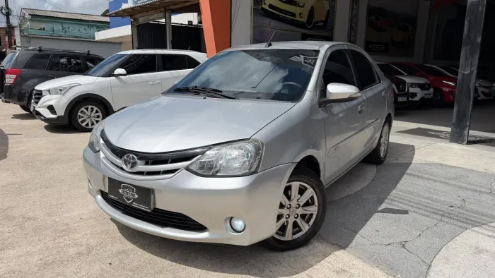Toyota Etios XLS Sedan 1.5 Flex 16V 4P Mec. 2017