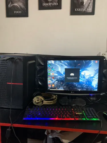 Pc gamer i5 8 giga ram, vendo ou troco por iPhone