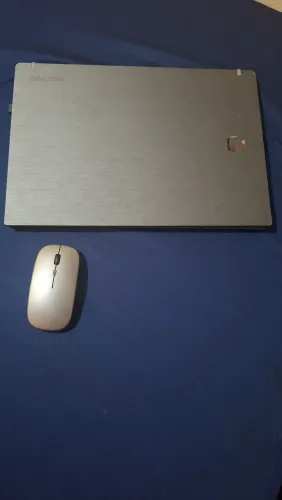 Vendo notebook marca positivo