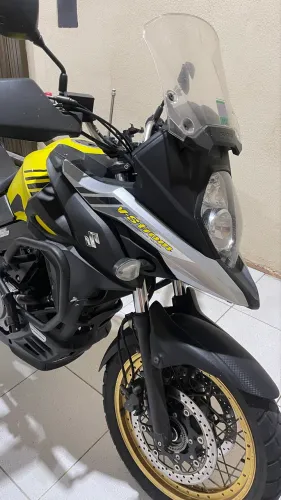 Suzuki V-Strom 650 XT 2018/2019 - Excelente estado - 45.050 km