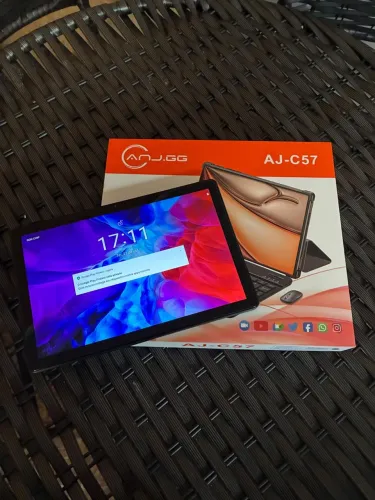 Tablet Android ( troco em celular do meu interesse)