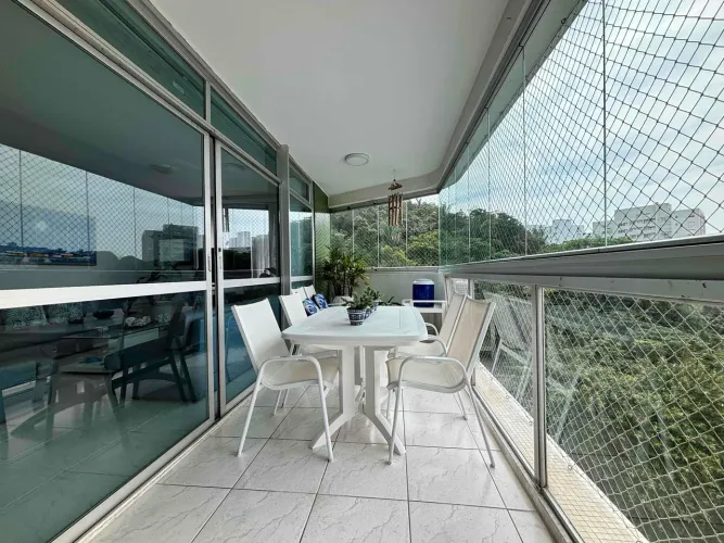 Apartamento à Venda nas Astúrias no Guarujá, SP | QVista Inteligência Imobiliária Guarujá