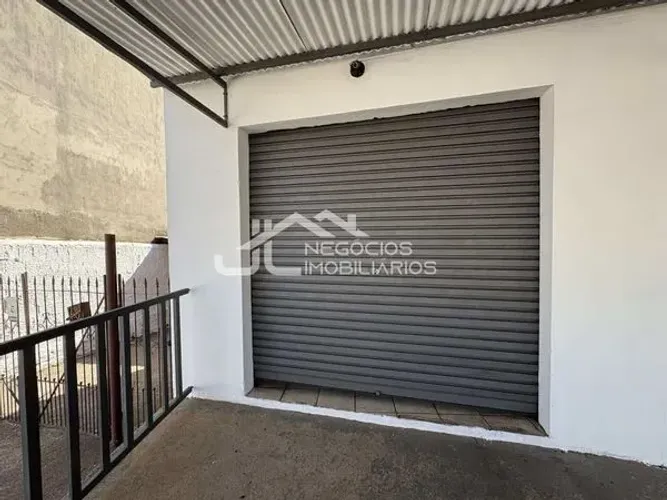 Casa com 1 Quarto(s) e 1 banheiro(s) para Alugar, 40 m² por R$ 1000 / Mês