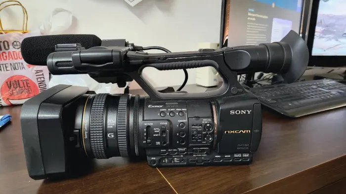 Filmadora Profissional Sony NXCAM HXR-NX5 - Funcionando Perfeitamente