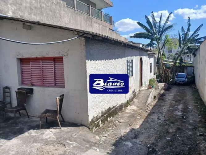 Oportunidade na Vila Galvão, , Terreno com Duas Casas de Aluguel à Venda !