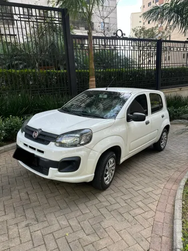 Fiat Uno Attractive 1.0 EVO Fire Flex 8V 5P 2021