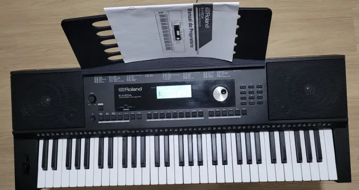 Teclado Roland EX20A
