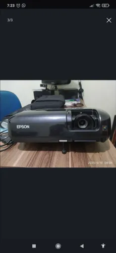 Vende se ou troca por violão elétrico ou guitarra um projetor Epson