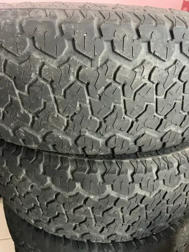 Jogo de pneus All Terrain 275/65/18
