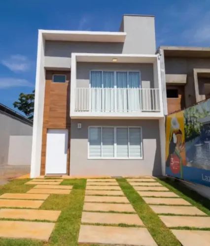 Sobrado Em Cond Fechado De 3/4 Com Suite 96 M² Com Quintal Perto Flamboyant