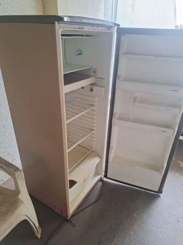Geladeira Consul 280 lts