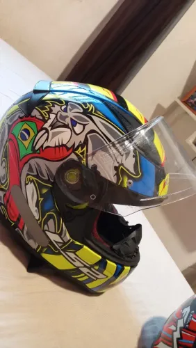 Capacete