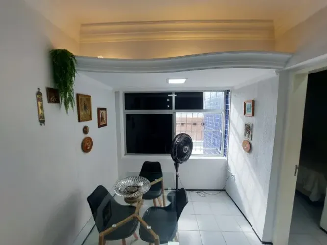 Apartamento Mobiliado na Aldeota. 3 quartos. 1 vaga de Garagem. Elevador.