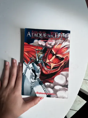 mangá attack on titan/ataque dos titãs (shingeki no kyojin) 01