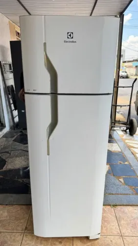 Geladeira Duplex Electrolux, 260 litros
