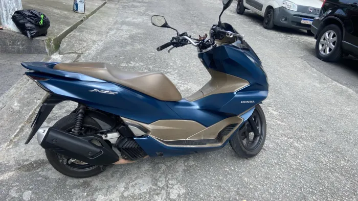 PCX DLX 160