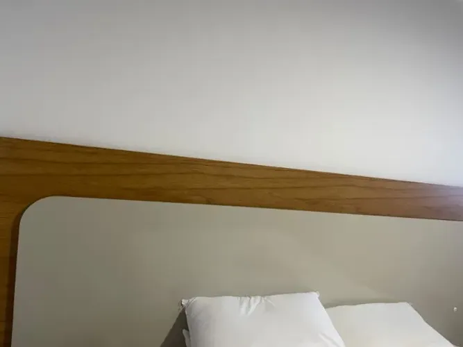 cabeceira de cama com largura 2,72m x 1m amadeirada