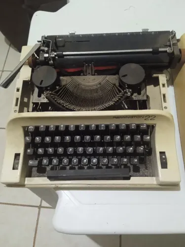 Máquina de datilografia Remington