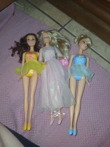 Lote bonecas barbie Disney e bailarinas