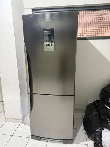 GELADEIRA SEMINOVA