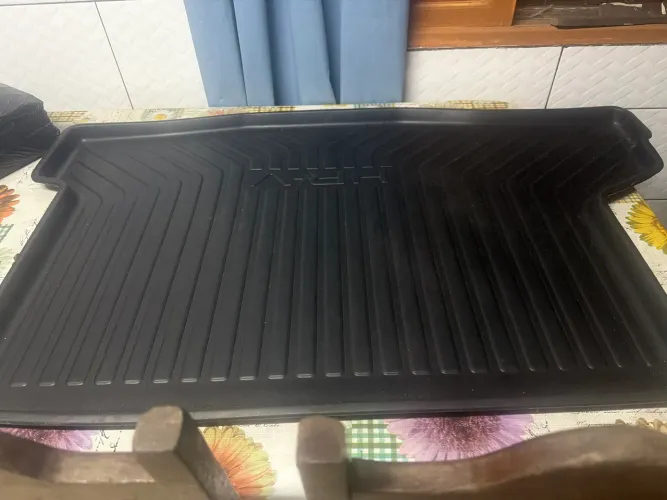 Bandejão do Honda H R V  traseiro do porta mala 