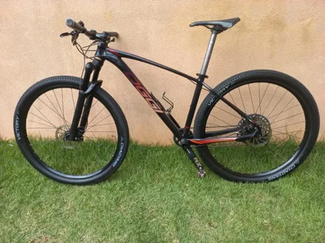 Bike OGGI Big Wheel 7.5 Toda Sram Excelente