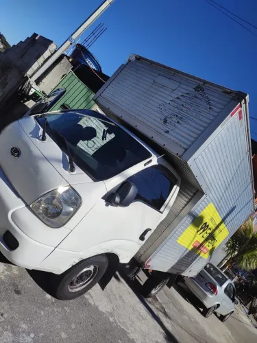Caminhão kia bongo