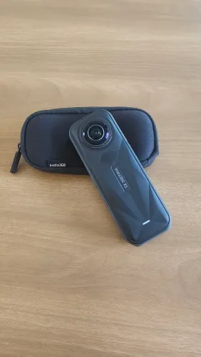 Insta360 X5 seminova ? câmera 360° com gravação em 8K
