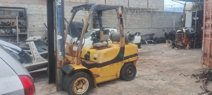 Empilhadeira Yale 70VX rodagem dupla 2008