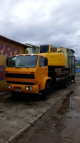 Volkswagen 16210 prancha escavadeira komatsu 138