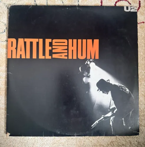 LP de vinil do álbum Rattle and Hum da banda U2