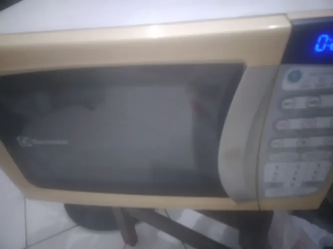 Micro-ondas Electrolux 18 litros