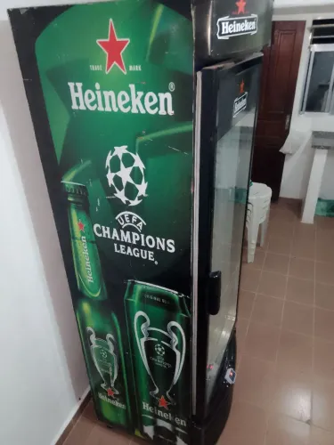 Cervejeira Expositora Heineken Champions League 110v