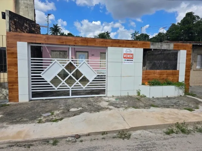 Vendo casa no Conjunto Satélite (DESOCUPADA)