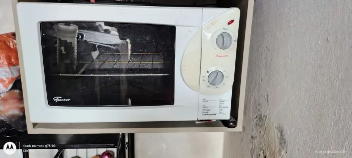 Forno elétrico Fischer 44 litros usado bem conservado 
