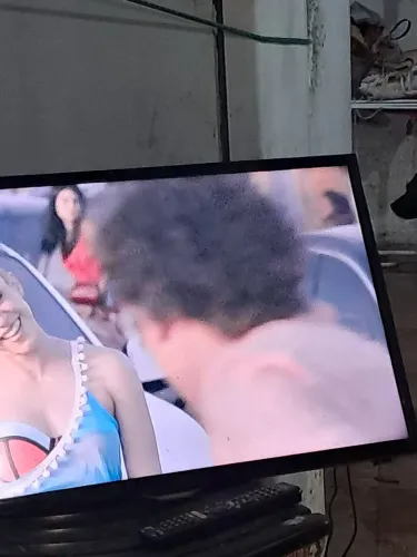Tv SAMSUNG  32, EM ÓTIMO ESTADO DE CONSERVAÇÃO, feita  a revisão geral troca alto falante 