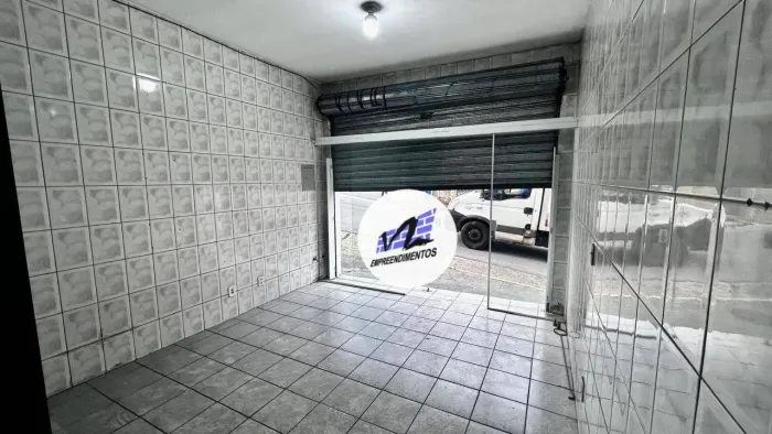 Salão para alugar, 27 m² por R$ 1.580/mês - Rua Manoel Augusto Ferreirinha, Nova Gerti - S