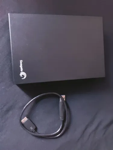 HD externo 2 TB Seagate 3.5 7200RPM USB 3.0 Saudável [Pouco uso]