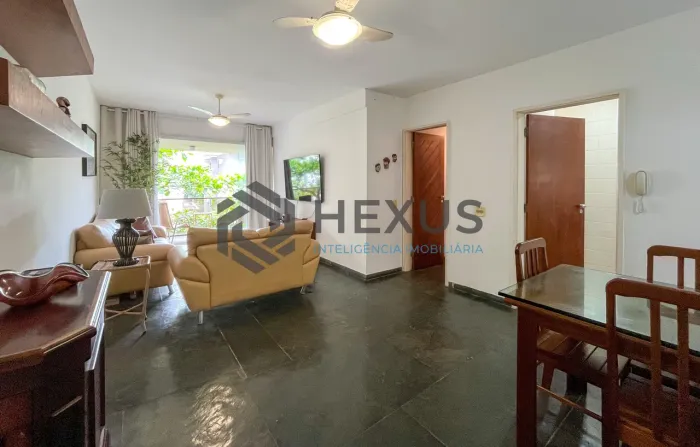 Apartamento com varanda e lazer na região do Aquário na Praia da Enseada, Guaruja